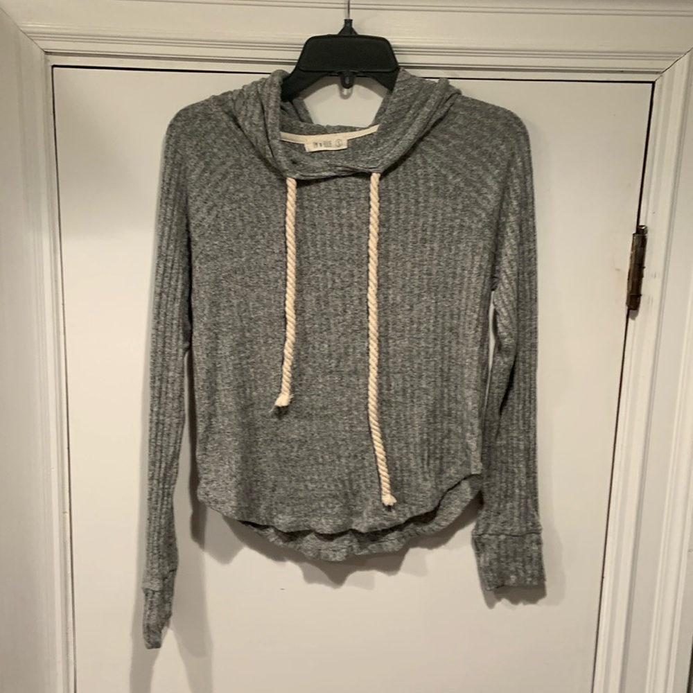 Em & Elle Hooded sweater. Grey.  Worn once.  Size small